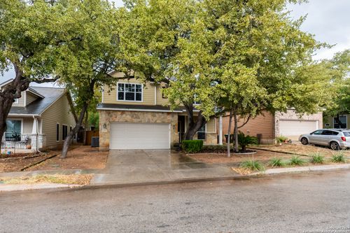 10707 Axis Xing, San Antonio, TX, 78245 | Card Image