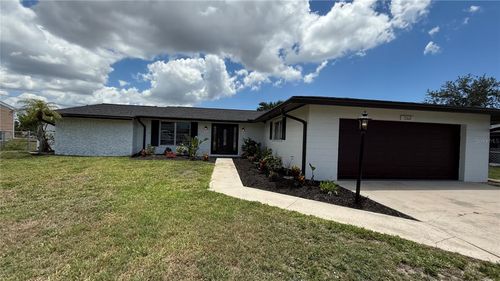 3348 Pinetree St, PORT CHARLOTTE, FL, 33952-7917 | Card Image