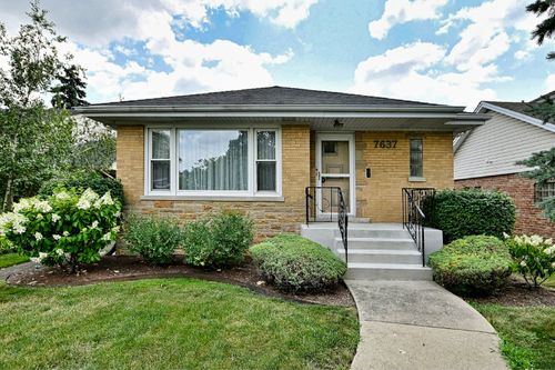 7637 W Armitage Ave, Elmwood Park, IL, 60707-3619 | Card Image