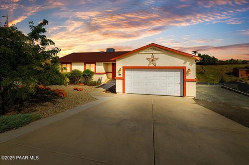 9860 E Catalina Dr, Prescott Valley, AZ, 86314-7604 | Card Image