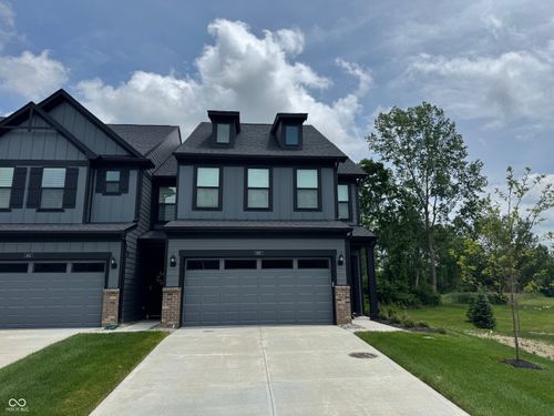 9751 Behner Dr, Indianapolis, IN, 46250-3042 | Card Image