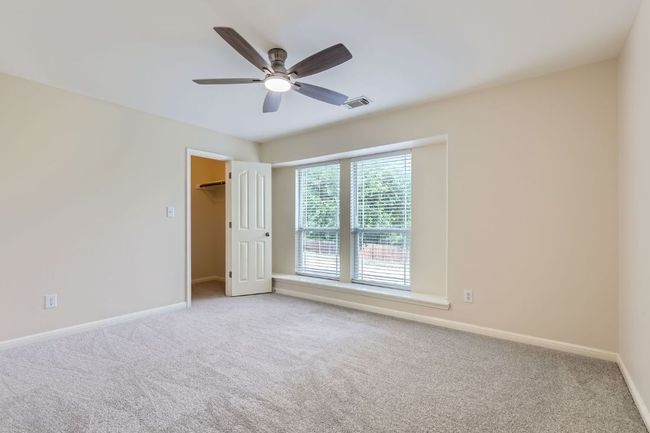 upstairs bedroom | Image 27