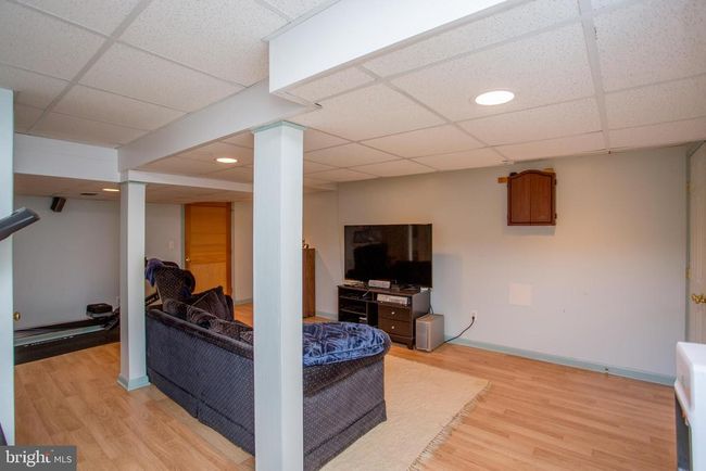 122 Rock Rd W, House other with 3 bedrooms, 3 bathrooms and null parking in Lambertville NJ | Image 70