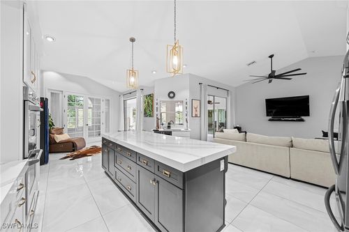 8139 Las Palmas Way, NAPLES, FL, 34109-7136 | Card Image