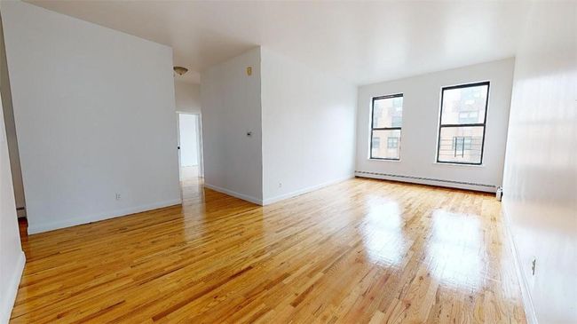 Living room area | Image 5