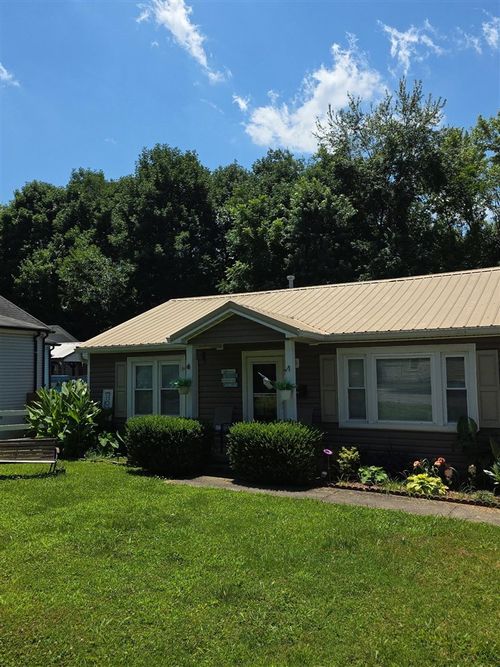 208 Breckenridge St, Franklin, KY, 42134-2104 | Card Image