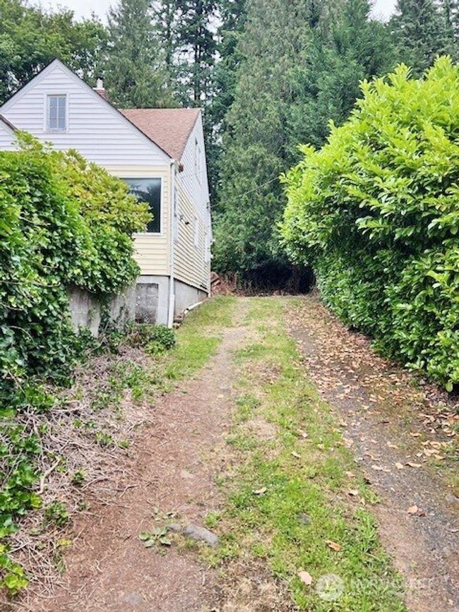 4140 Poplar Way, House other with 3 bedrooms, 2 bathrooms and null parking in Longview WA | Image 26