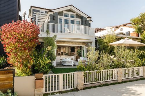 413 7th, Manhattan Beach, CA, 90266 | Card Image