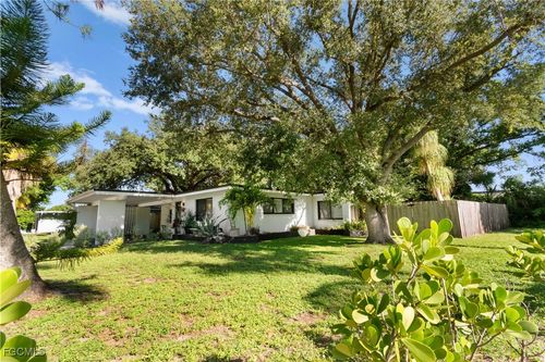 1373 Morningside Dr, FORT MYERS, FL, 33901-8726 | Card Image
