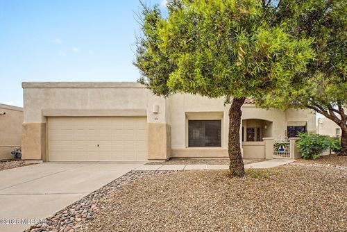 11701 N Pyramid Point Dr, Oro Valley, AZ, 85737-3722 | Card Image