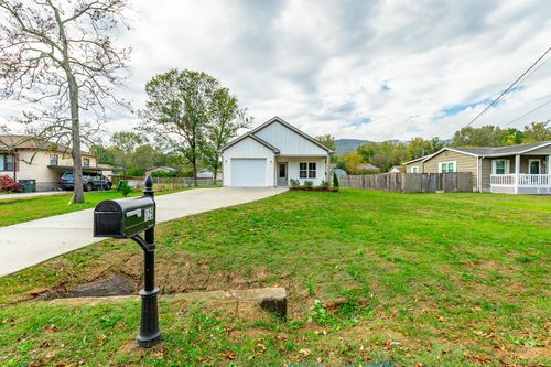 125 Centro St, Chattanooga, TN, 37419-1703 | Card Image