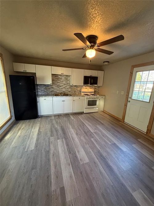 312 S Howard Avenue, Elk City, OK, 73644 | Card Image