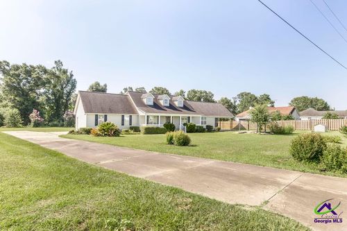 1940 Barrington Dr, Dublin, GA, 31021-0589 | Card Image