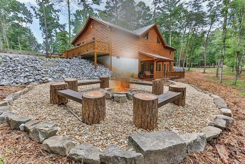 345 Farmer Cir, Mineral Bluff, GA, 30559-7179 | Card Image