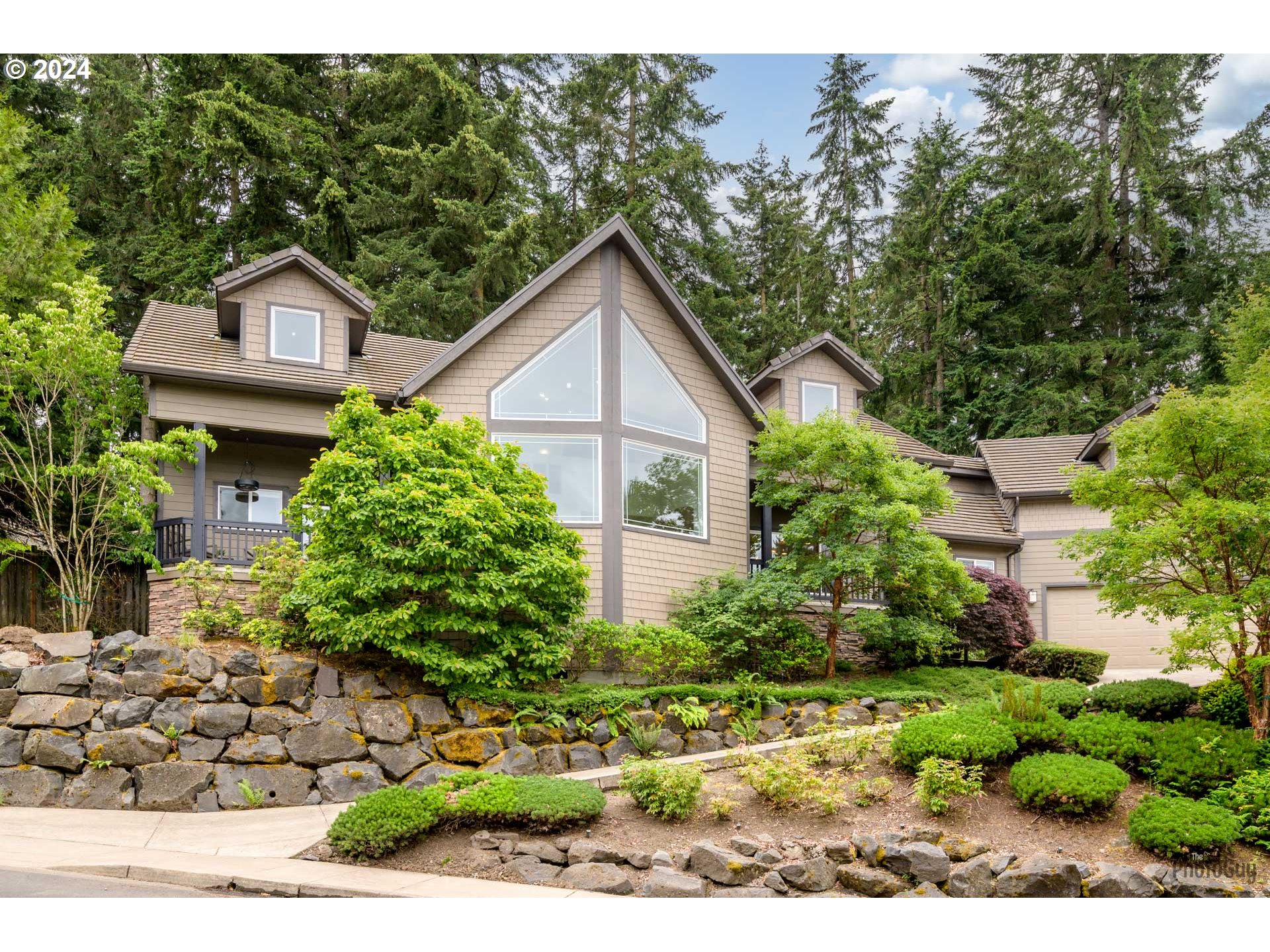 Murry Dr, Eugene, OR 97405