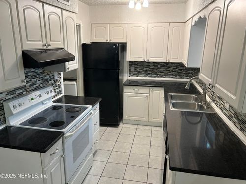 306 Kettering Ter, ORANGE PARK, FL, 32073-5821 | Card Image