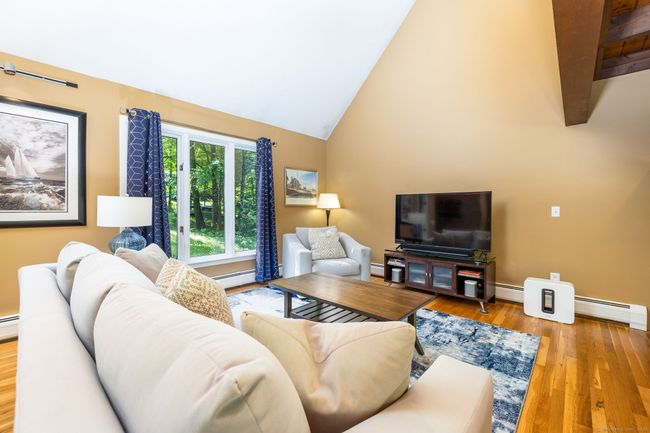 20 Roundhill Road, House other with 3 bedrooms, 3 bathrooms and null parking in Granby CT | Image 6
