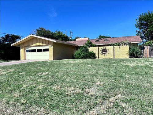 114 E Janin Cir, Portland, TX, 78374-1410 | Card Image