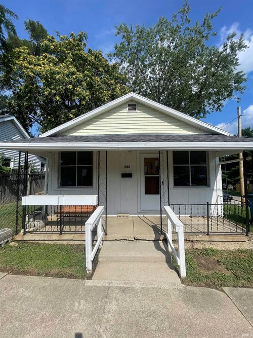 311 N East St, Wabash, IN, 46992-2827 | Card Image