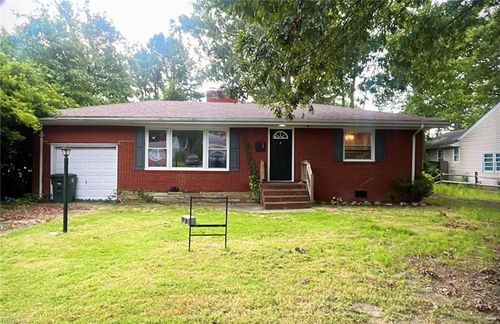 11 Greenwood Rd, Newport News, VA, 23601-2413 | Card Image