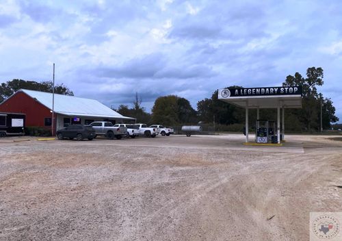 15877 S Us Highway 259, Haworth, OK, 74740-5018 | Card Image