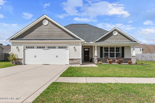 318 Aquamarine Cir, Jacksonville, NC, 28546-8070 | Card Image