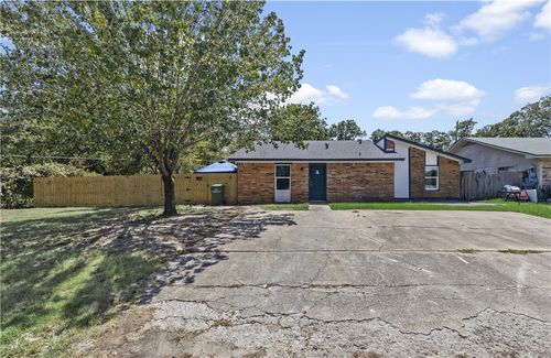 2808 Sprucewood St, Bryan, TX, 77801-1833 | Card Image