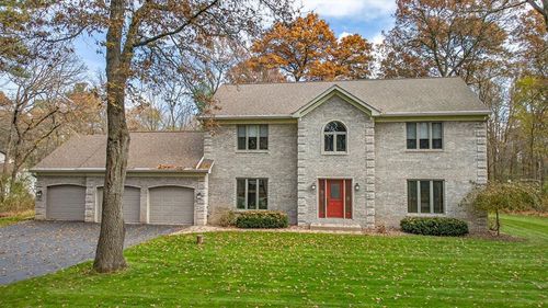 S7935 Jamie Ln, Eau Claire, WI, 54701-8439 | Card Image