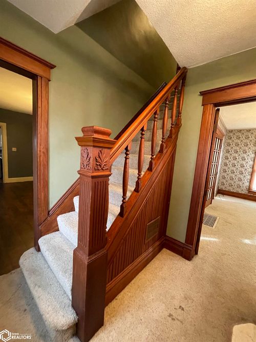 701 E Lucas St, Algona, IA, 50511-1627 | Card Image