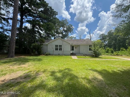 4574 Hanging Moss Rd, Jackson, MS, 39206-3962 | Card Image