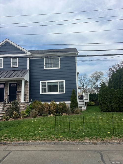 70 Henry Ave, Harrison, NY, 10528-4422 | Card Image