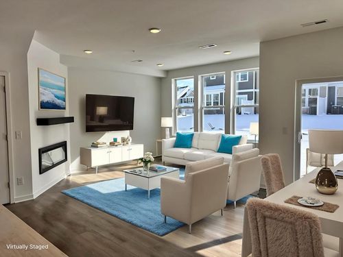 4745 Airlake Dr, Woodbury, MN, 55129-5728 | Card Image