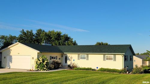 631 Suncrest Dr, Sherrard, IL, 61281-9321 | Card Image