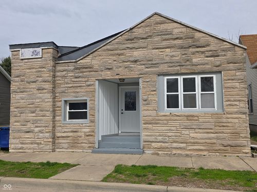 116 E South St, Shelbyville, IN, 46176-2149 | Card Image