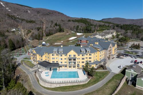 240 Qtr. I I Jackson Gore Inn, Ludlow, VT, 05149 | Card Image