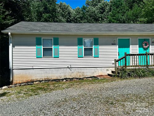 5591 Wrenn Dr, Denver, NC, 28037-8776 | Card Image