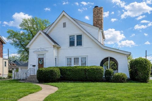 1427 S Lakeview Blvd, Lorain, OH, 44052-1207 | Card Image