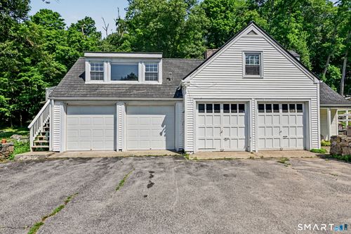garage-cottage-723 Riverbank Road, Stamford, CT, 06903 | Card Image