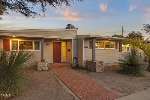 2542 Poli St, Ventura, CA, 93003-1553 | Card Image