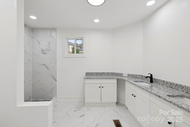 431 Pole Miller Ext, House other with 3 bedrooms, 2 bathrooms and null parking in Brevard NC | Image 10