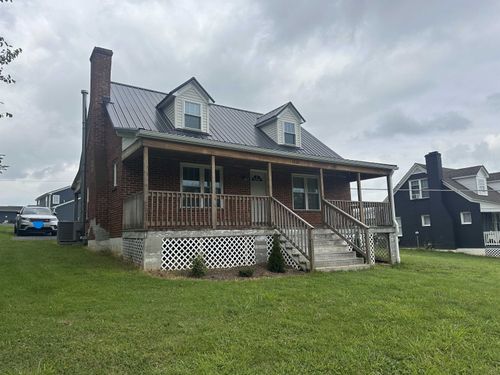 1810 Churchville Ave, STAUNTON, VA, 24401-1702 | Card Image