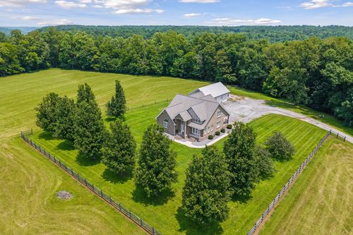 547 Martin Ridge Ln, Gainesboro, TN, 38562-4903 | Card Image