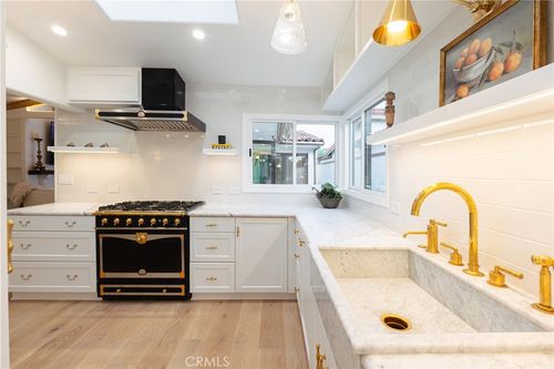 106 Via Cordova, Newport Beach, CA, 92663 | Card Image