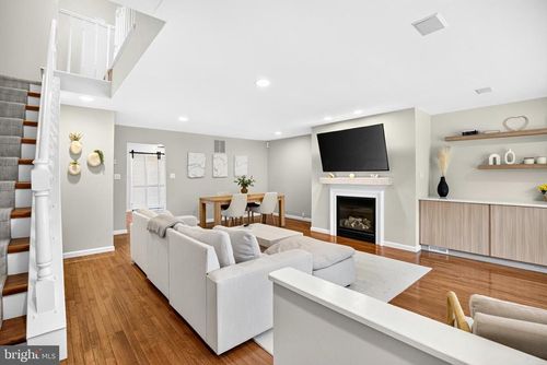 709 Kings Croft, CHERRY HILL, NJ, 08034-1108 | Card Image