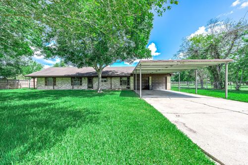 1626 County Road 965, Alvin, TX, 77511-7748 | Card Image
