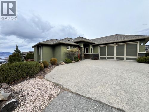 742 Crozier Avenue, Kelowna, BC, V1W5H4 | Card Image