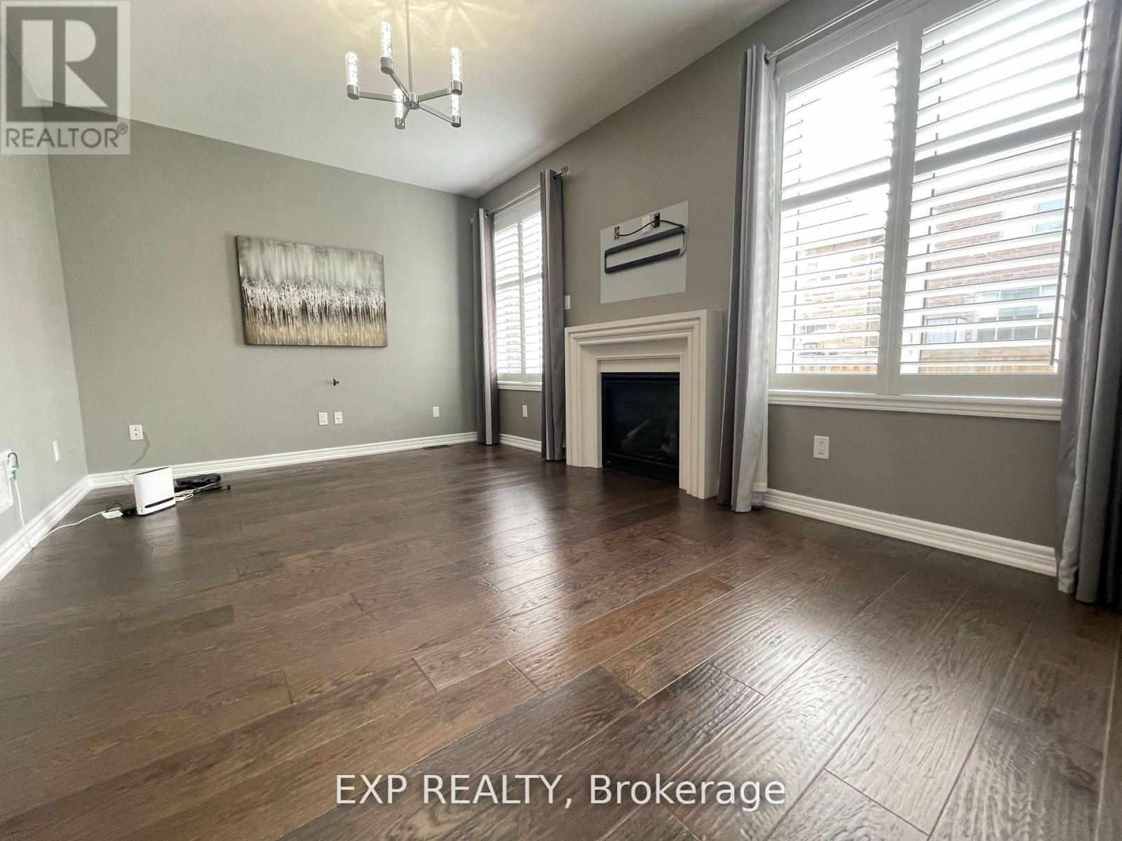 Residential Lease in Newmarket (Woodland Hill) 4