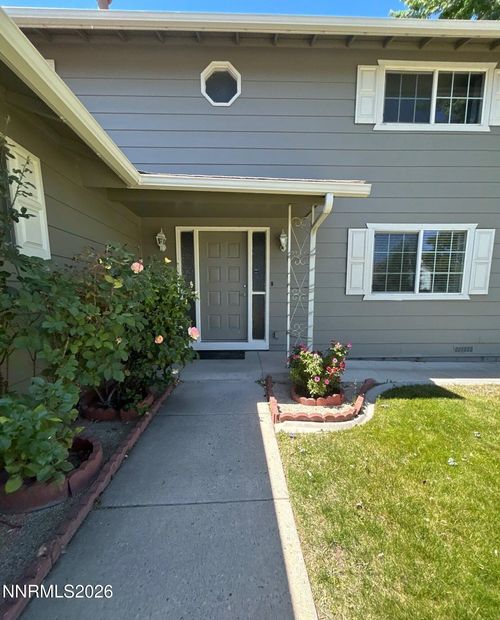 3285 Danville Dr, Sparks, NV, 89434-1723 | Card Image