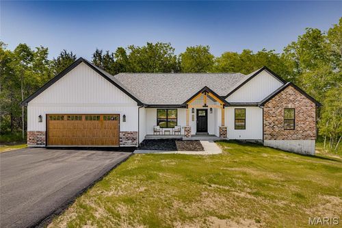 3403 Weatherby Ln, Farmington, MO, 63640-8033 | Card Image