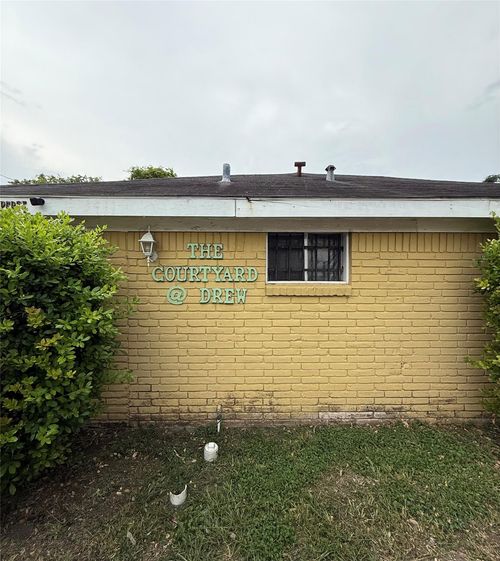 apt-2-3411 Drew St, Houston, TX, 77004-2266 | Card Image